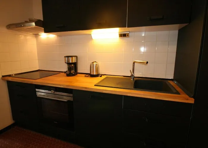 Appartement Rdc à 50m De La Avec Terrasse - - Fr-1-22-309