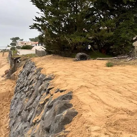 Rdc A 50m De La Avec Terrasse - - Fr-1-22-309